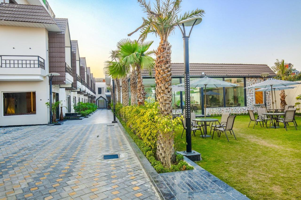 Greenwood Villa By Levelup Hotels Amritsar Exterior photo